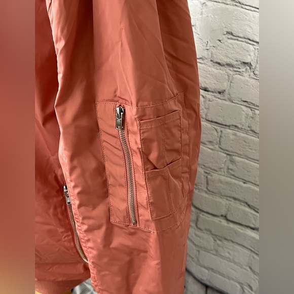 VOS sports bomber jacket - Picture 2 of 6